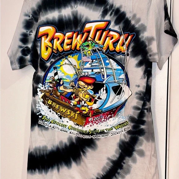 NWOT short sleeve t-shirt Brew Thru in Outer Banks - Picture 3 of 16